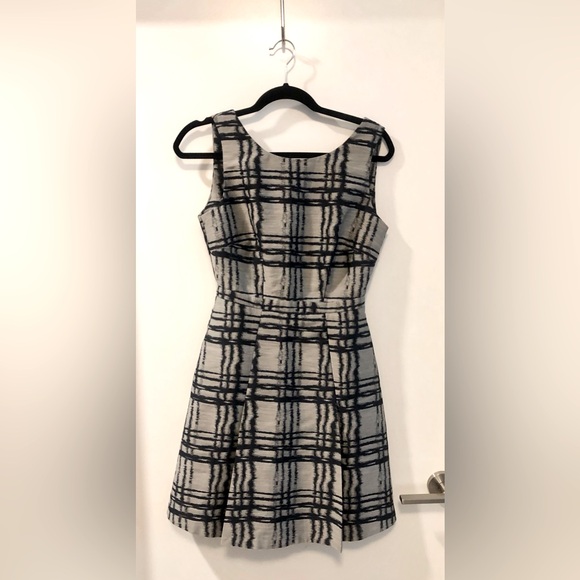 Gorgeous Reiss Peron Dress - silver with navy, size 4 - Picture 1 of 8